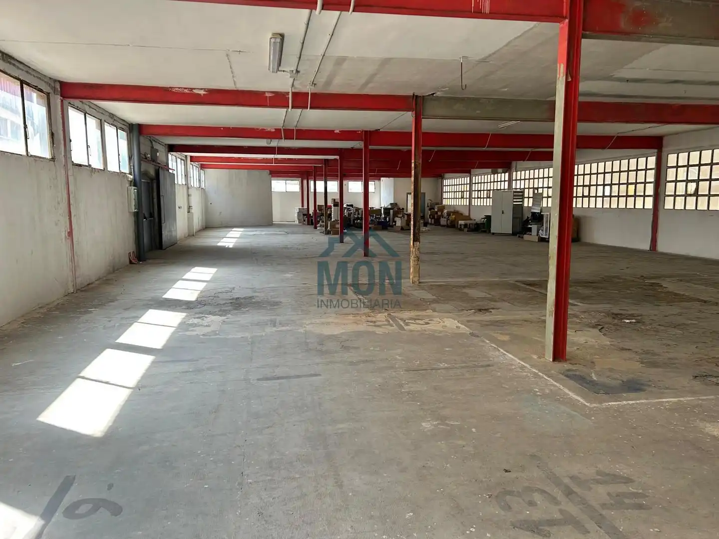 Industrial building with lift to rent in Fuente del Jarro, imagen 14
