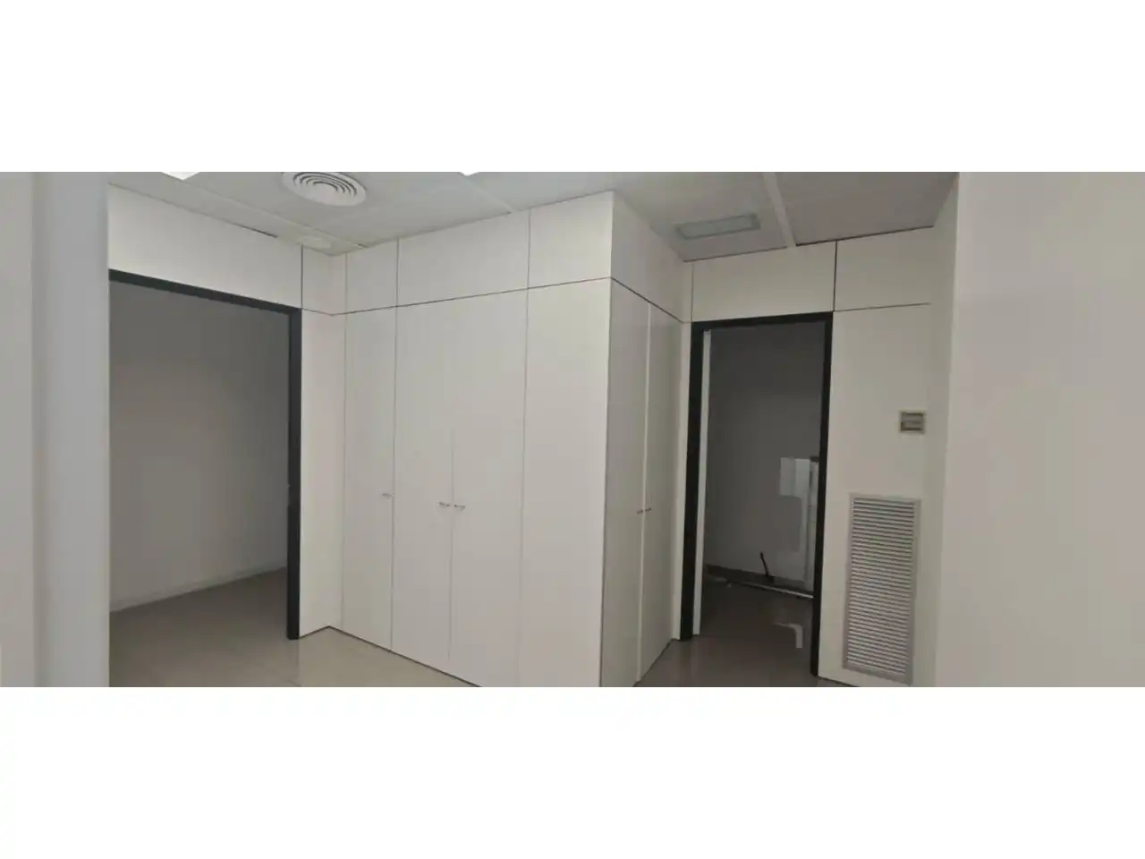 Business premises for sale in Avenida Pau, imagen 26