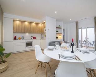 Kitchen of Apartment to share in  Valencia Capital  with Air Conditioner and Terrace