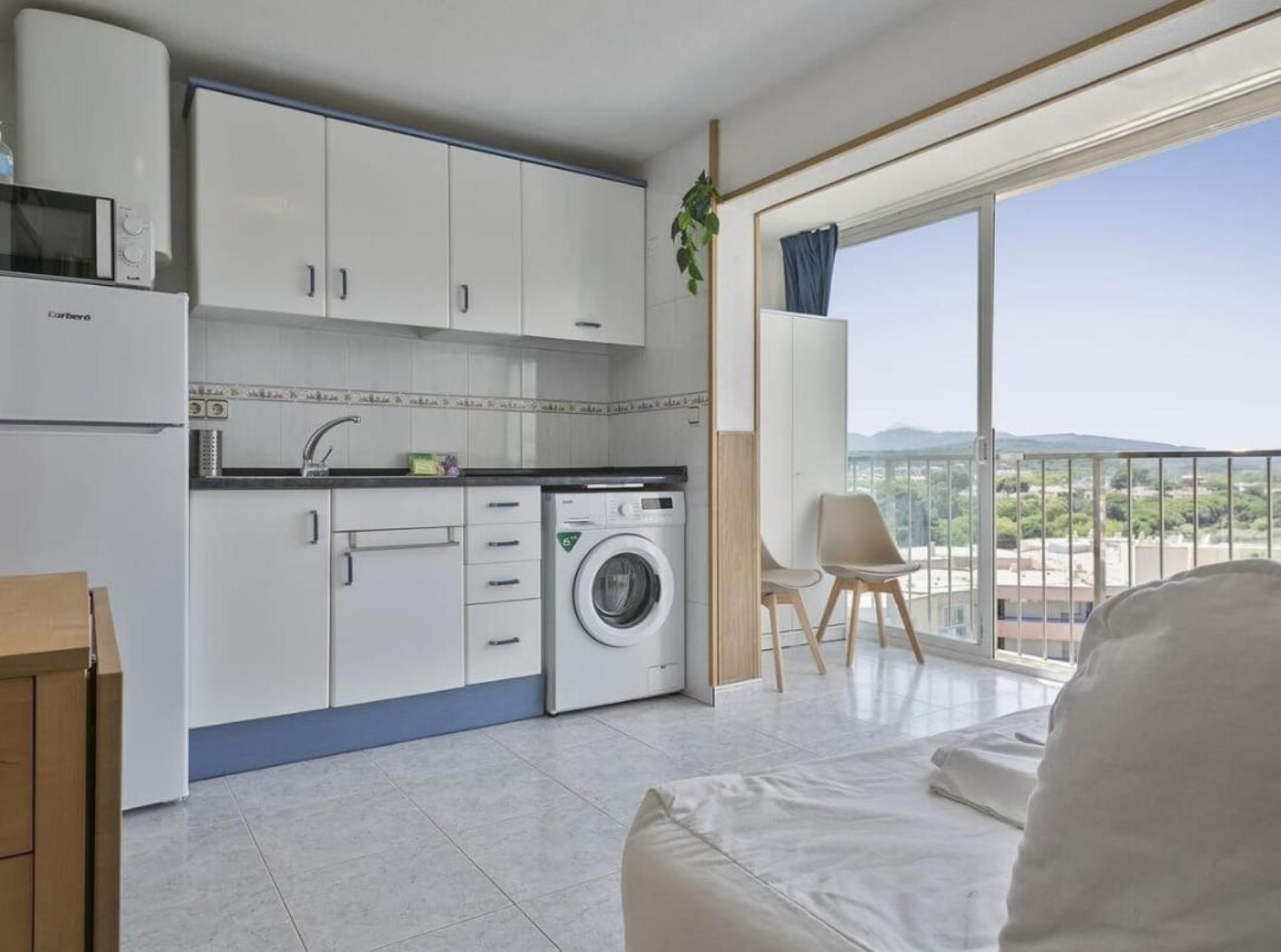 Kitchen of Flat for sale in Castell d'Aro, Platja d'Aro i s'Agaró