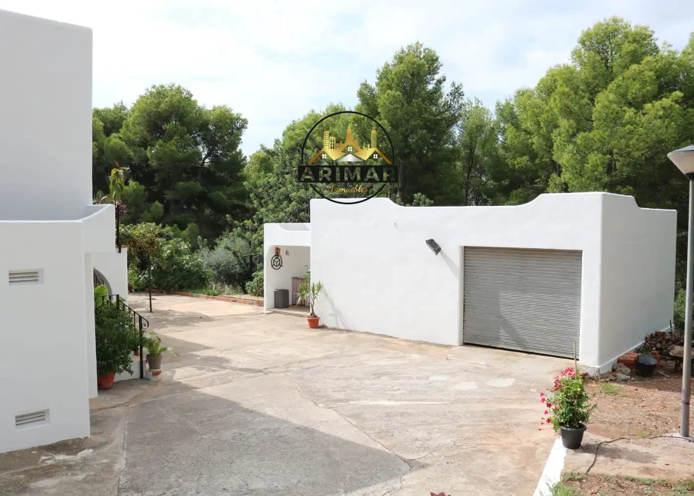 Vista exterior de Casa o xalet en venda en Benicasim / Benicàssim amb Calefacció, Jardí privat i Terrassa