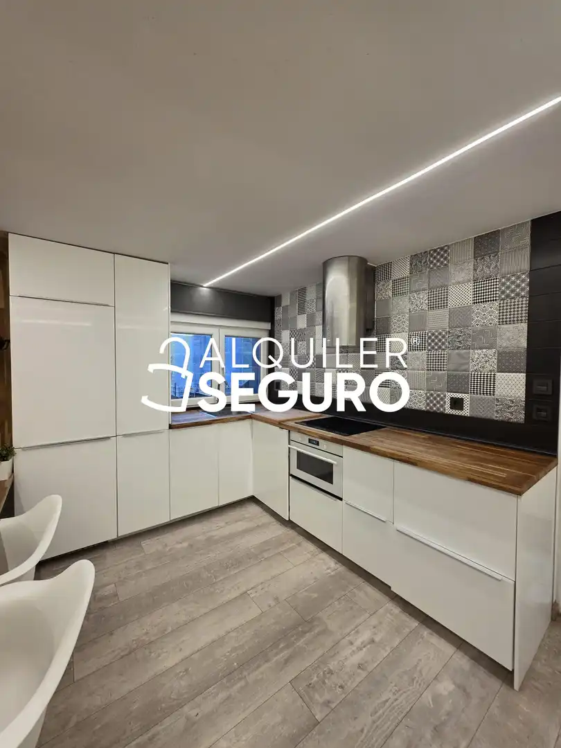 Kitchen of Flat for rent in Bilbao   with Heating and Furnished