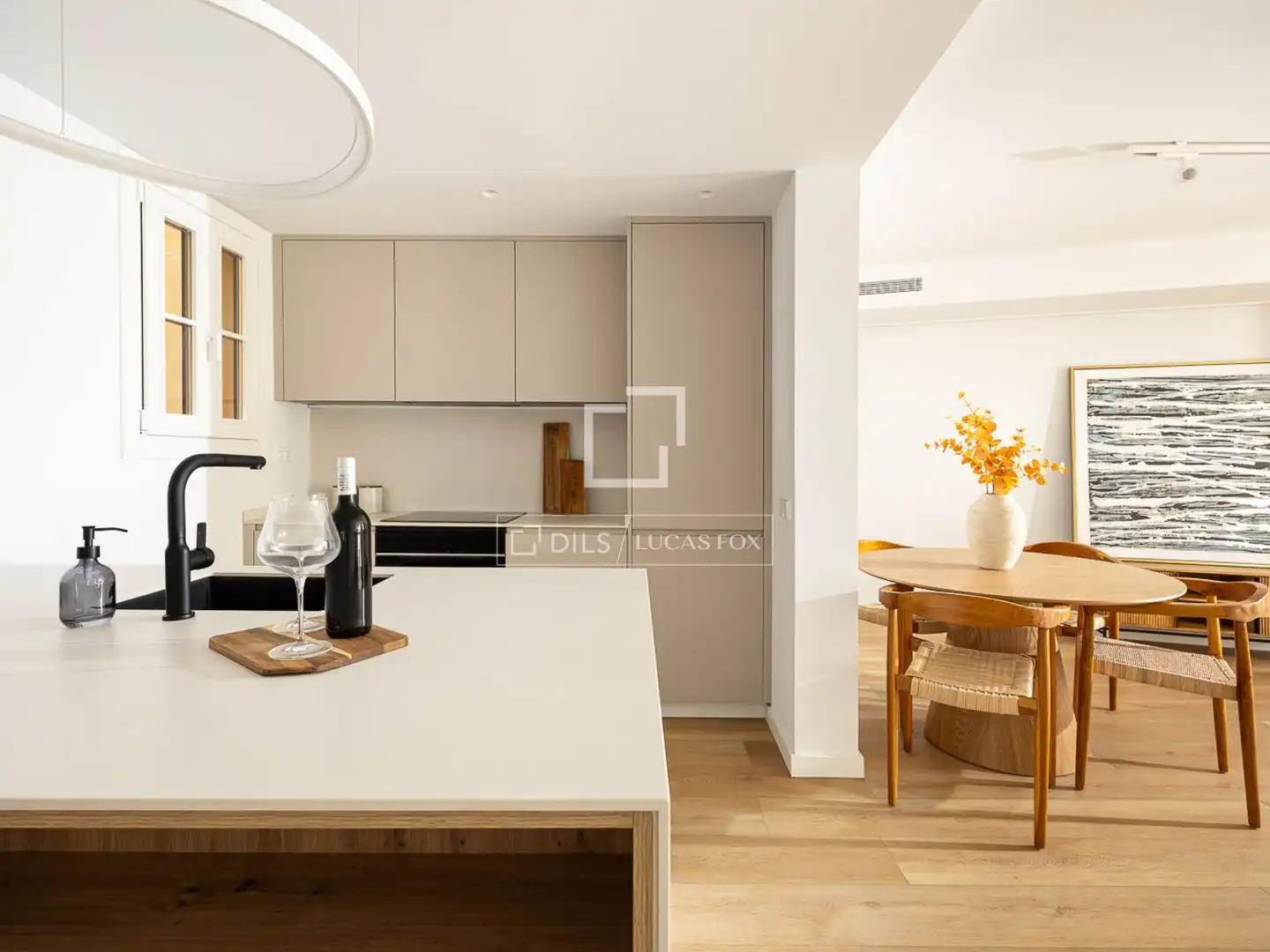 Kitchen of Flat for sale in Barcelona  with Air Conditioner, Terrace and Swimming Pool