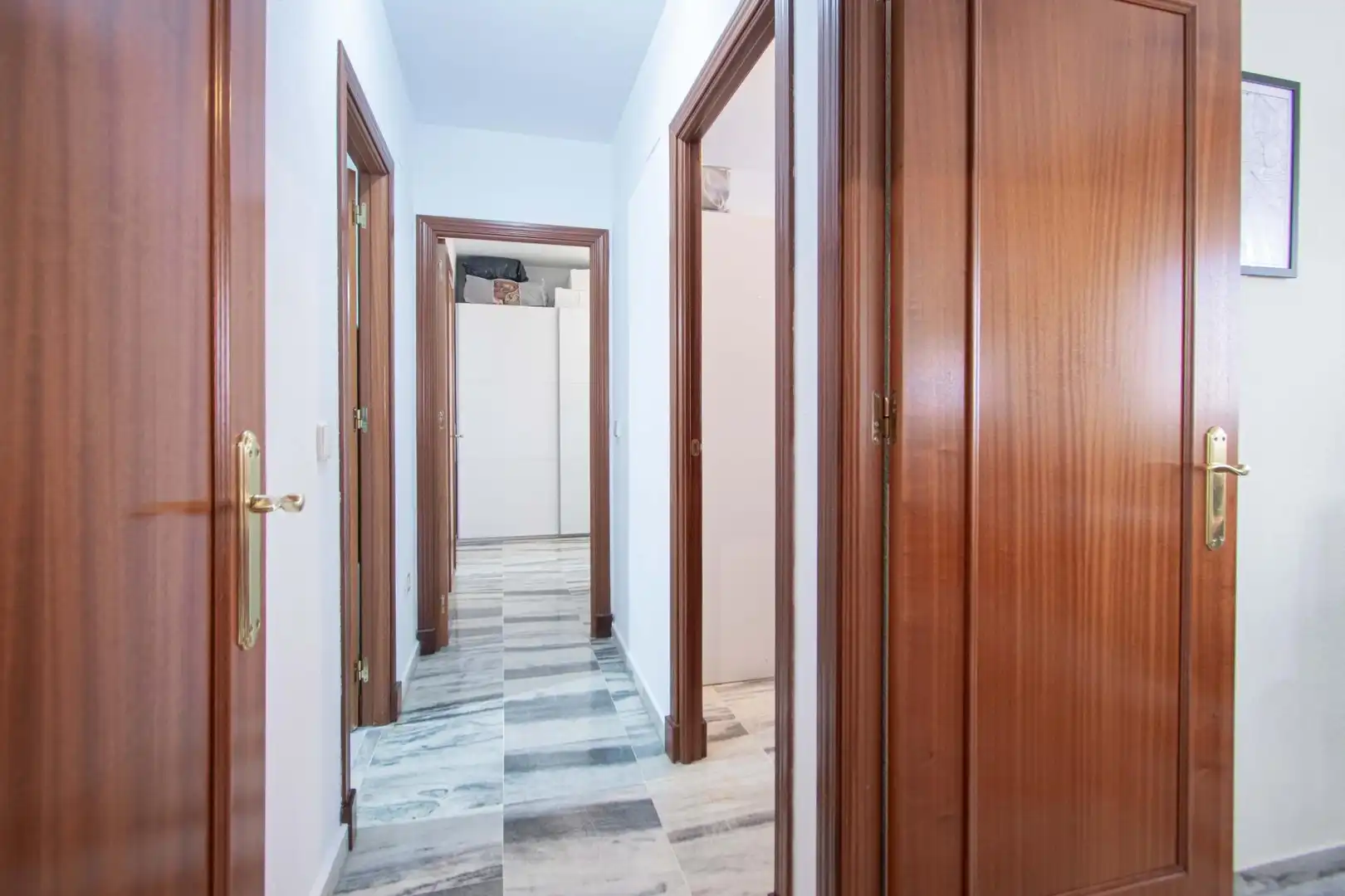 Wohnung zum Verkauf in Sevilla mit Klimaanlage und Abstellraum