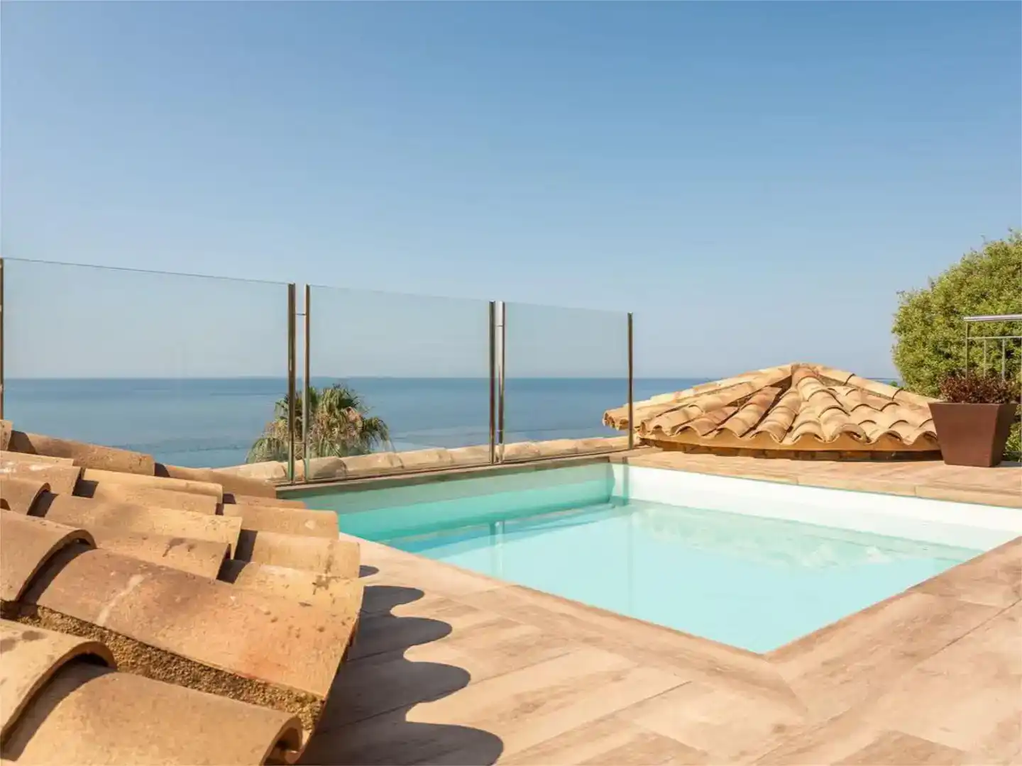 Piscina de Finca rústica de alquiler en Lloret de Mar con Aire acondicionado, Jardín privado y Piscina