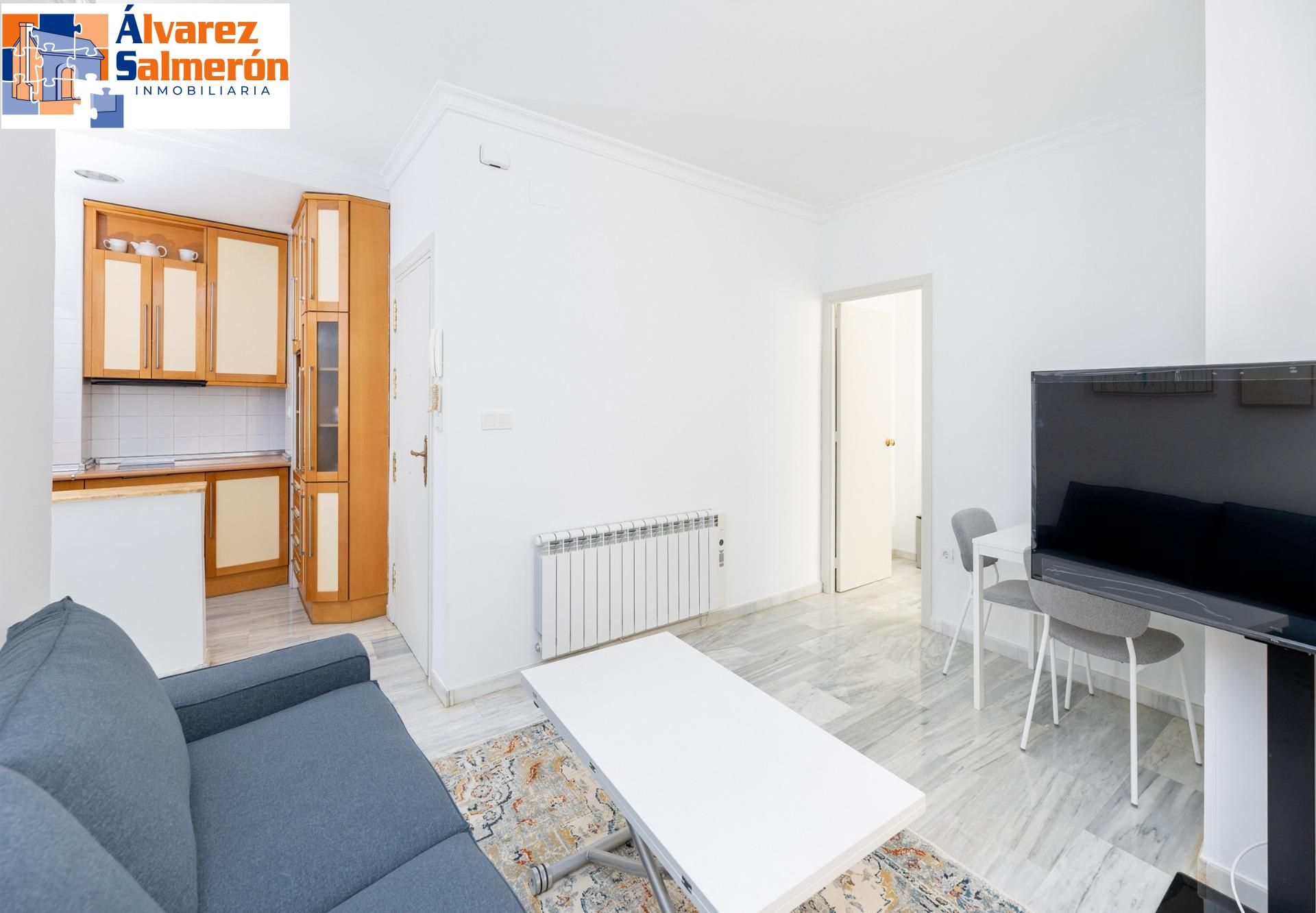 Bedroom of Flat for sale in  Granada Capital  with Heating