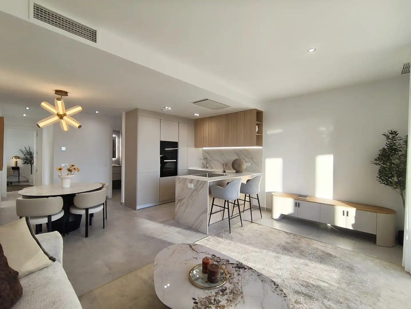 Apartamento con piscina en venta en Marisol Park - Ortembach - Los Almendros, imagen 9