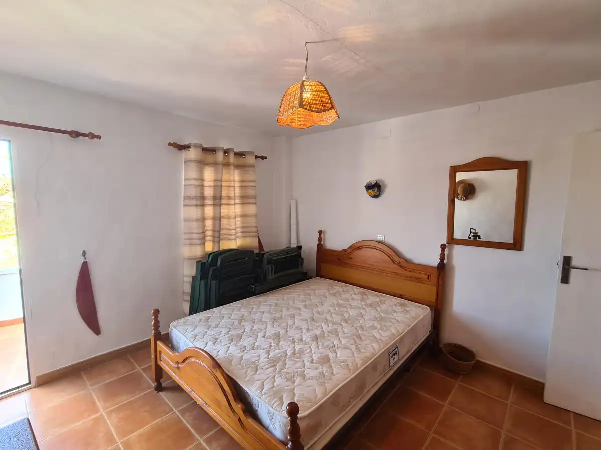 Dormitori de Casa o xalet en venda en Cómpeta amb Terrassa i Moblat