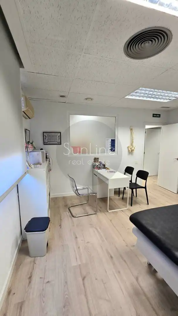 Oficina de alquiler en Valencia con Trastero y Amueblado