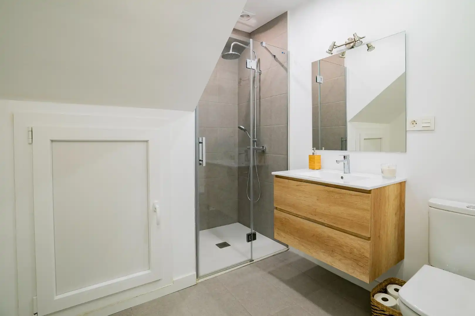 Baño de Casa o chalet en venta en Sabiñánigo con Calefacción, Jardín privado y Terraza