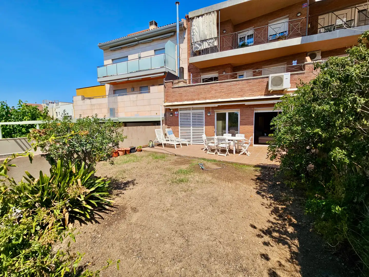 Terraza de Dúplex de alquiler en Sant Just Desvern con Aire acondicionado, Calefacción y Jardín privado