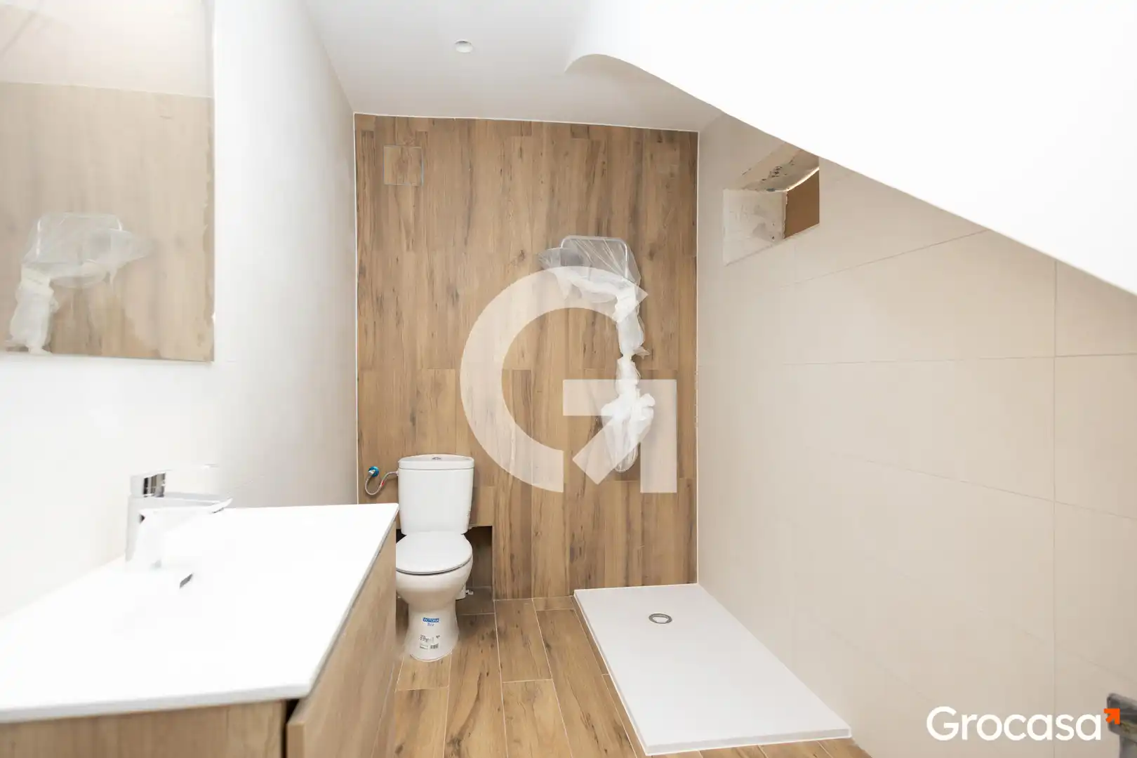 Bathroom of Flat for sale in Sant Vicenç Dels Horts  with Air Conditioner, Heating and Terrace