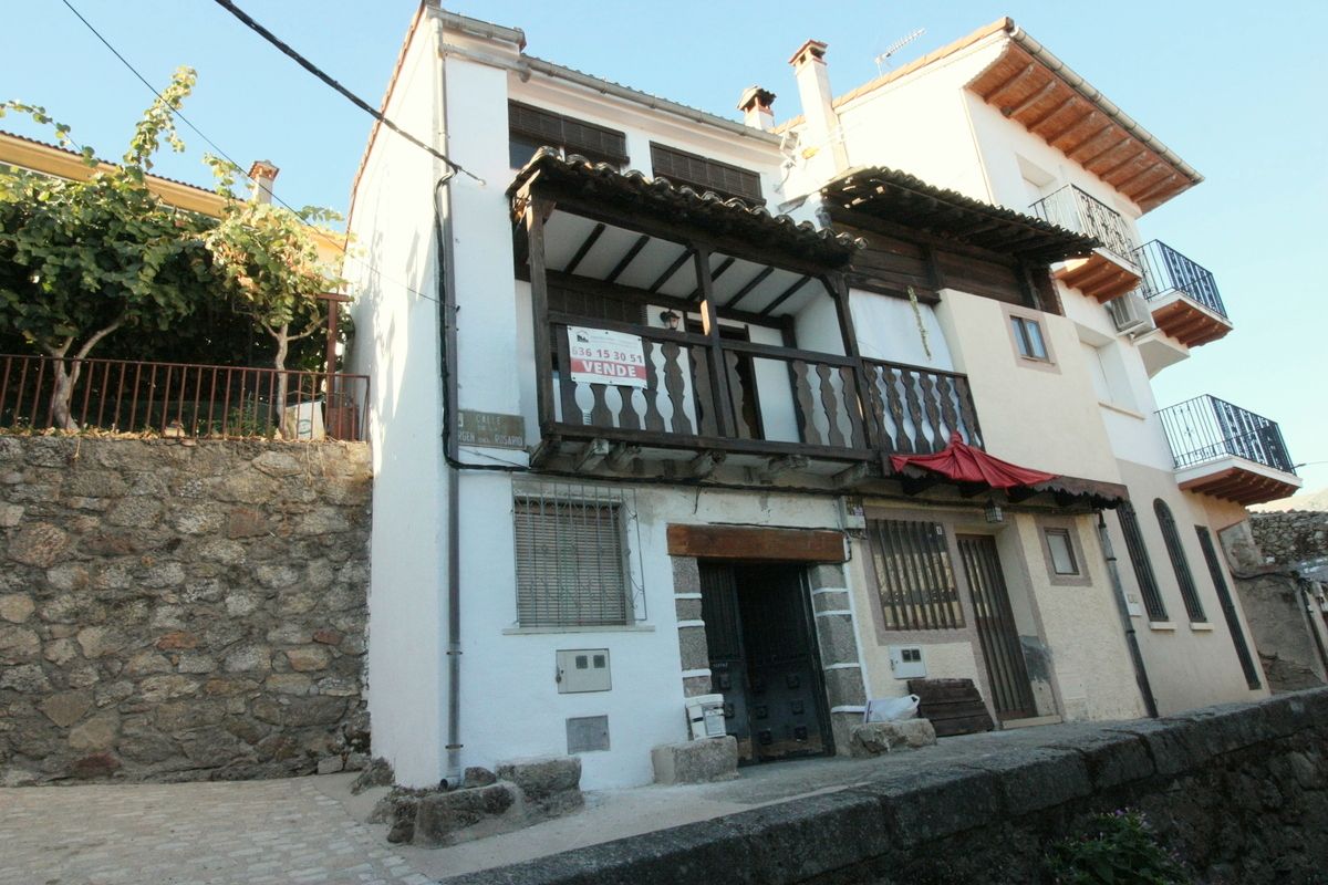 Vista exterior de Casa o xalet en venda en Gavilanes