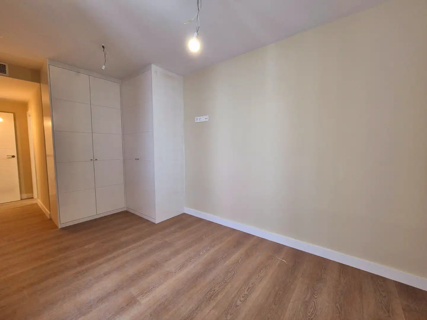 Flat for sale in Madrid  with Air Conditioner, Heating and Microwave