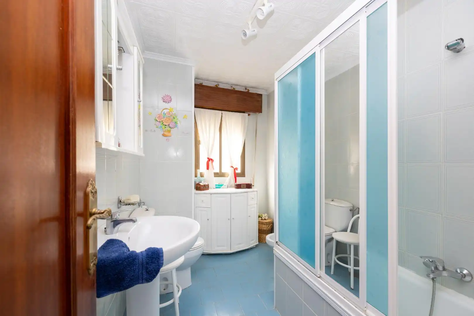 Bathroom of Houses for sale in Dúdar
