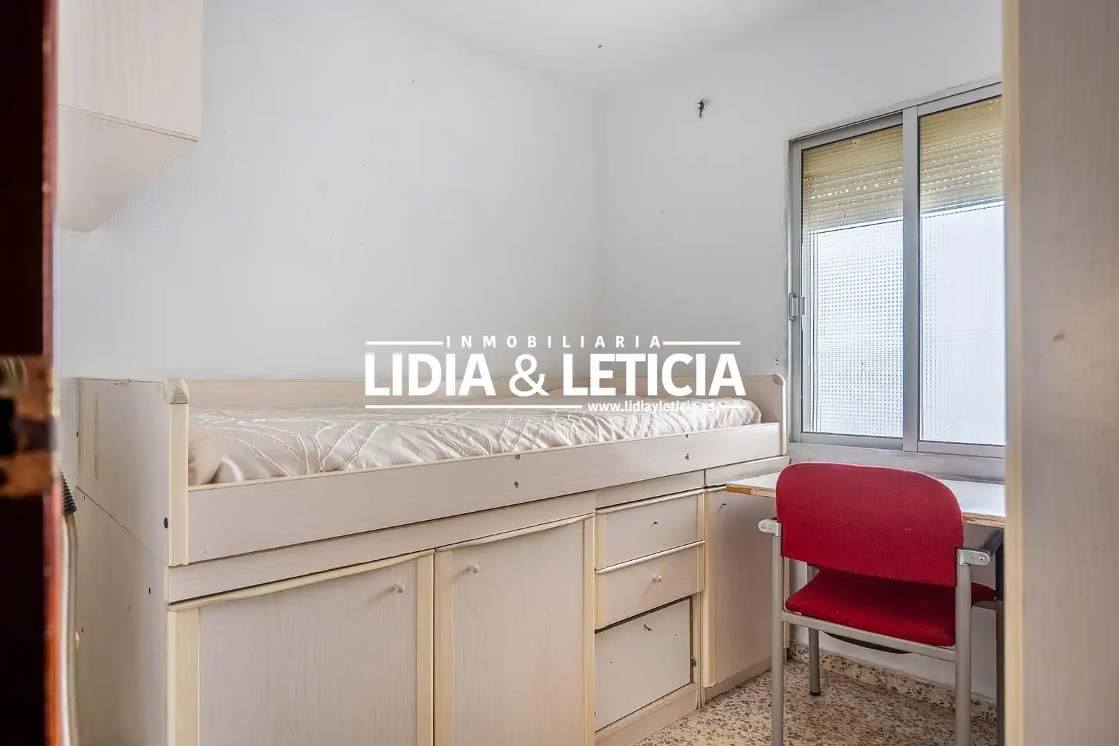 Bedroom of Flat for sale in Alcalá de Guadaira  with Air Conditioner, Terrace and Furnished