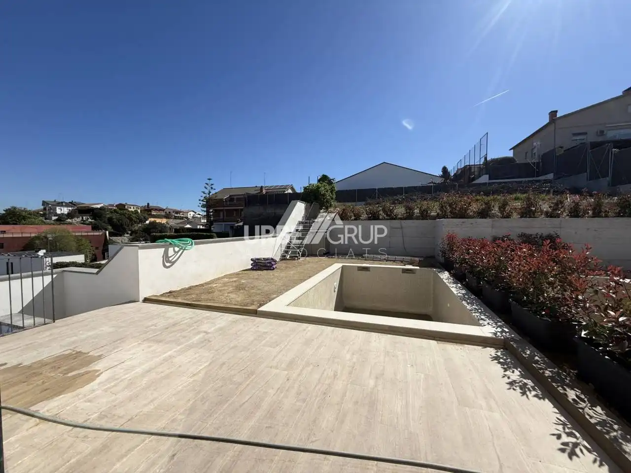 Piscina de Casa o chalet en venta en Terrassa con Aire acondicionado, Calefacción y Alarma