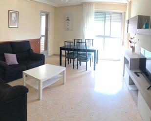 Living room of Flat to rent in  Zaragoza Capital  with Heating, Furnished and Oven