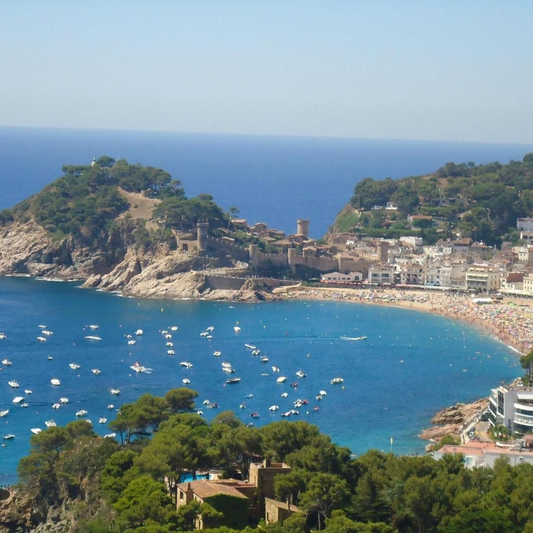 Vista exterior de Finca rústica en venda en Castell-Platja d'Aro amb Calefacció