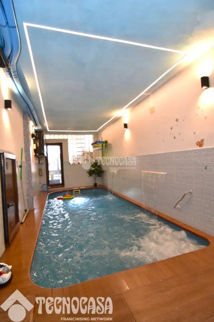 Swimming pool of Detached homes for sale in Boadilla del Monte