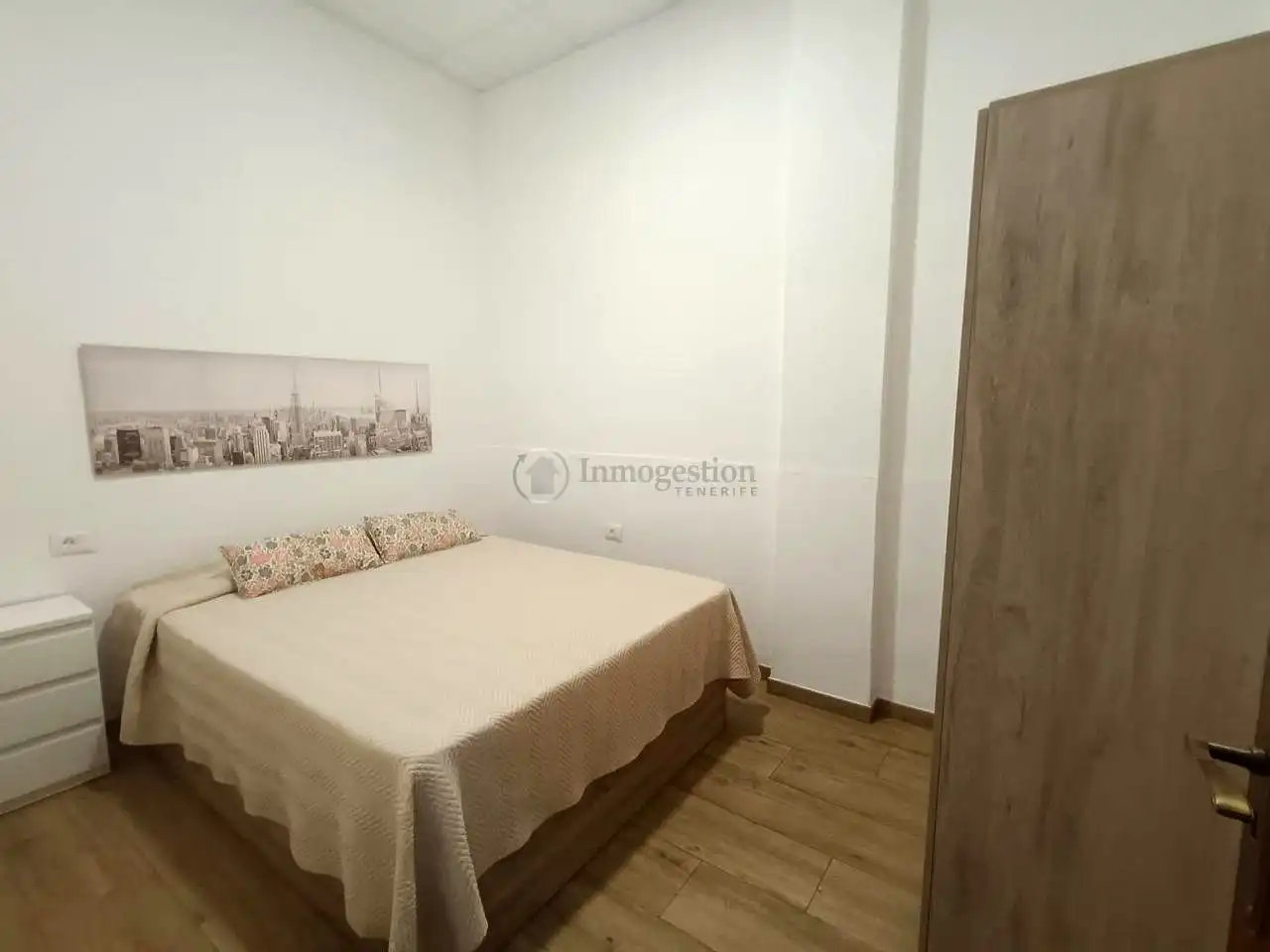 Schlafzimmer von Geschaftsraum zur Miete in Arona