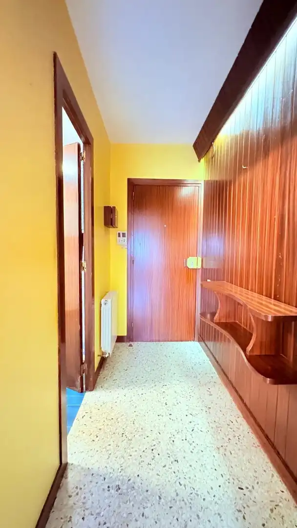 Flat with terrace for sale in Poble, imagen 3