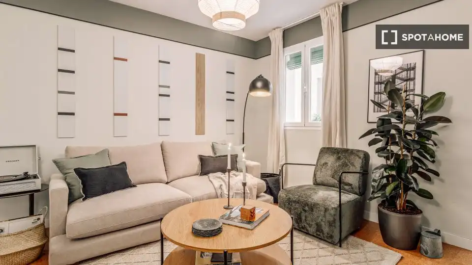 Living room of Apartments for share in Madrid  with Air Conditioner, Terrace and Furnished