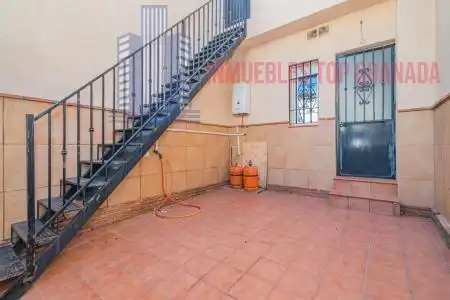 Casa o xalet en venda a LOGROÑO, La Zubia Ciudad