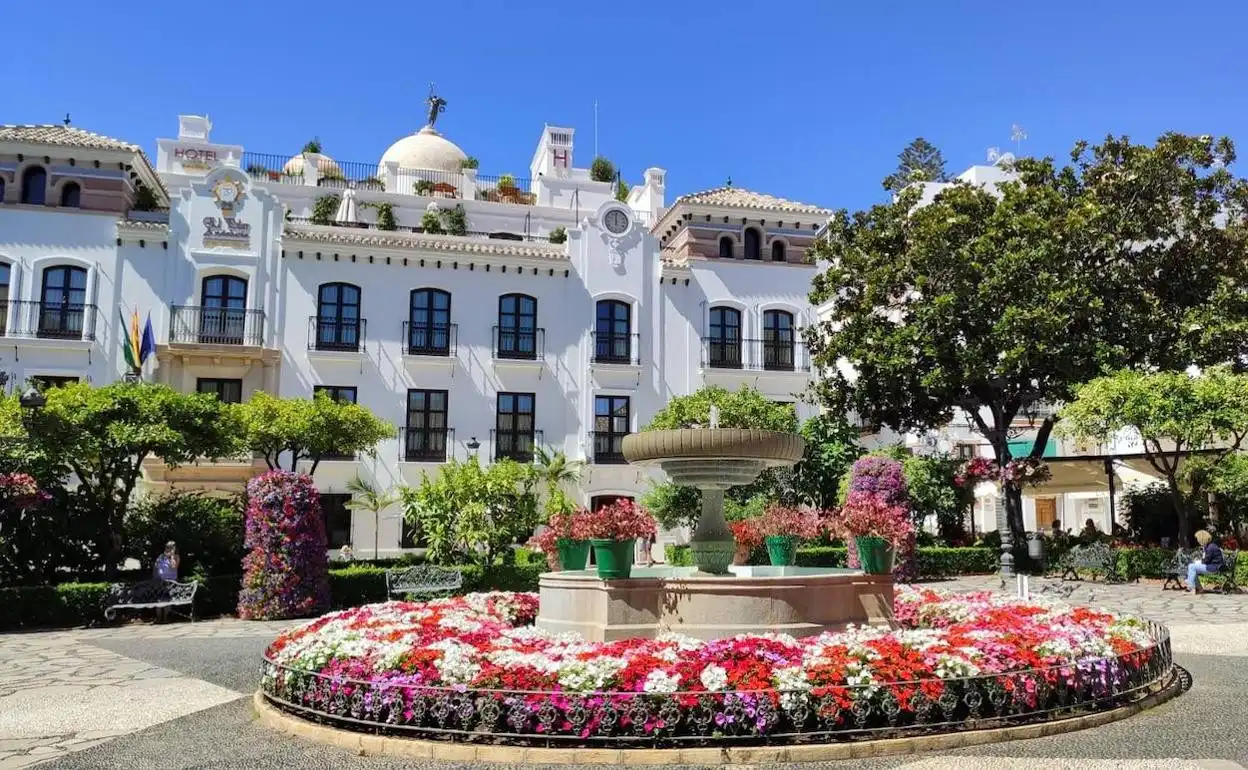Vista exterior de Casa o chalet en venta en Manilva con Aire acondicionado, Calefacción y Jardín privado