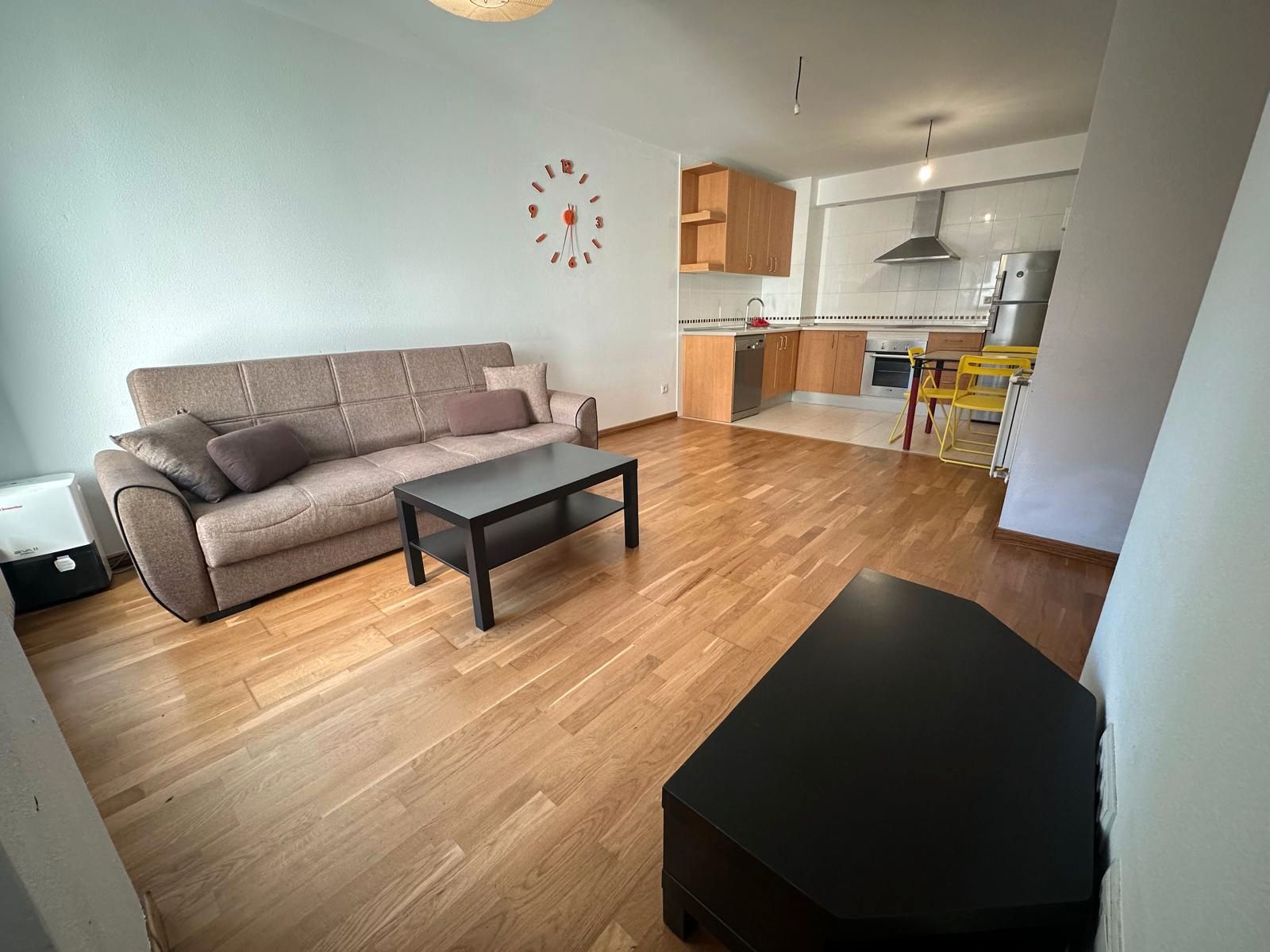 Wohnzimmer von Wohnungen zum verkauf in Boqueixón mit Heizung, Abstellraum und Möbliert