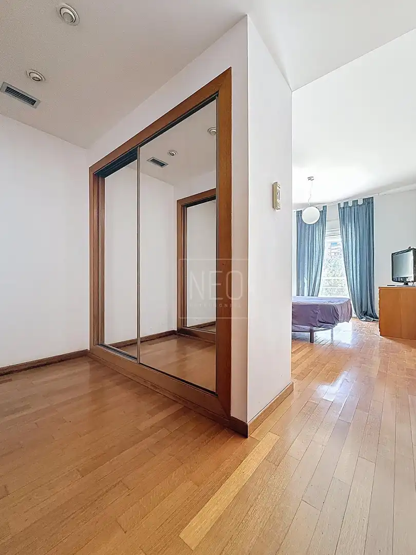Schlafzimmer von Einfamilien-Reihenhaus zum Verkauf in Granada mit Klimaanlage, Privatgarten und Terrasse