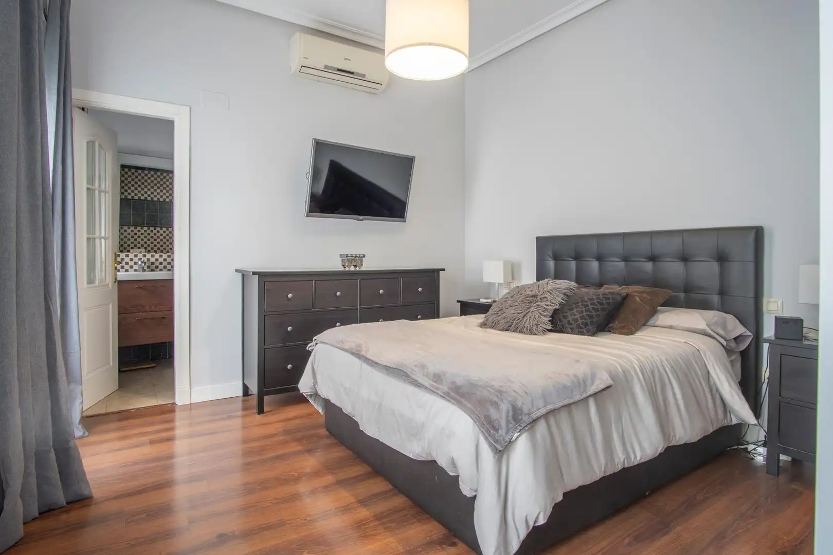Dormitori de Casa o xalet en venda en San Fernando amb Aire condicionat, Terrassa i Traster