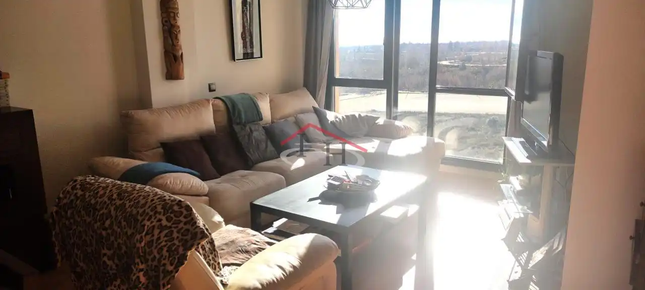 Living room of Flat for sale in Garrafe de Torío  with Heating, Parquet flooring and Storage room