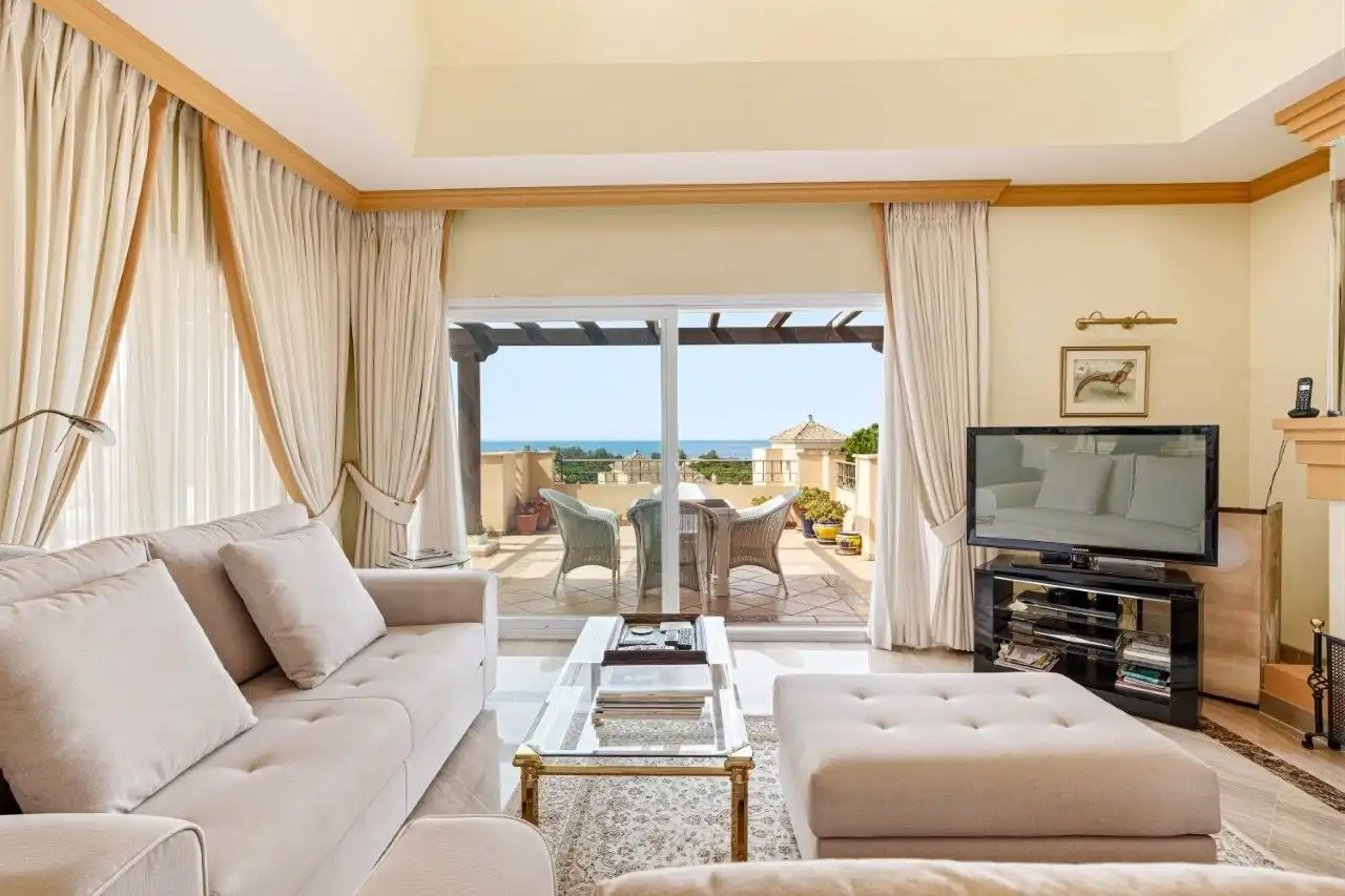 Piso con piscina en venta en Elviria - Cabopino, imagen 10