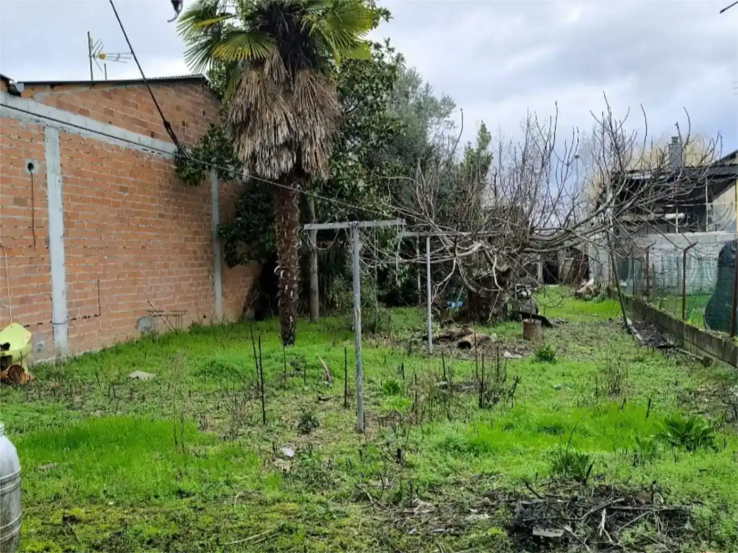 Piso en venta en Ponferrada con Jardín privado, Trastero y Amueblado