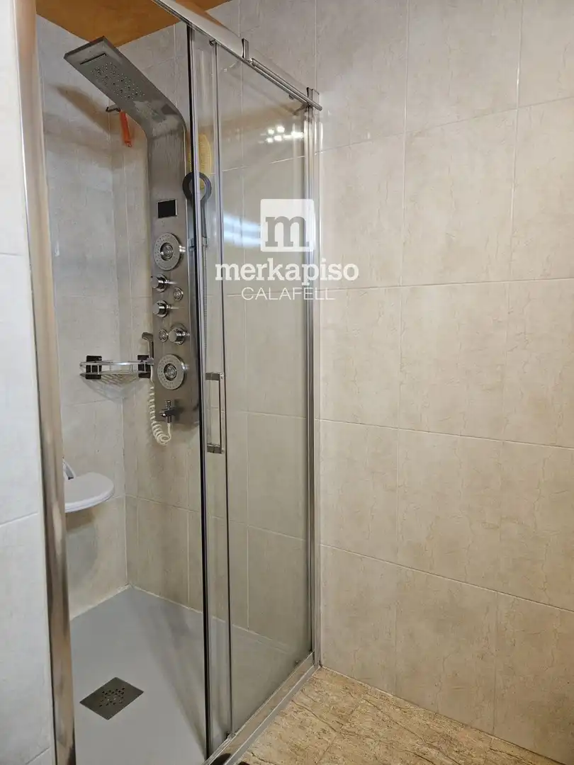 Bathroom of Flat for sale in Cubelles  with Air Conditioner, Heating and Terrace