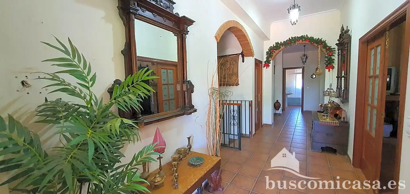 Casa o xalet en venda en Linares amb Aire condicionat, Calefacció i Jardí privat
