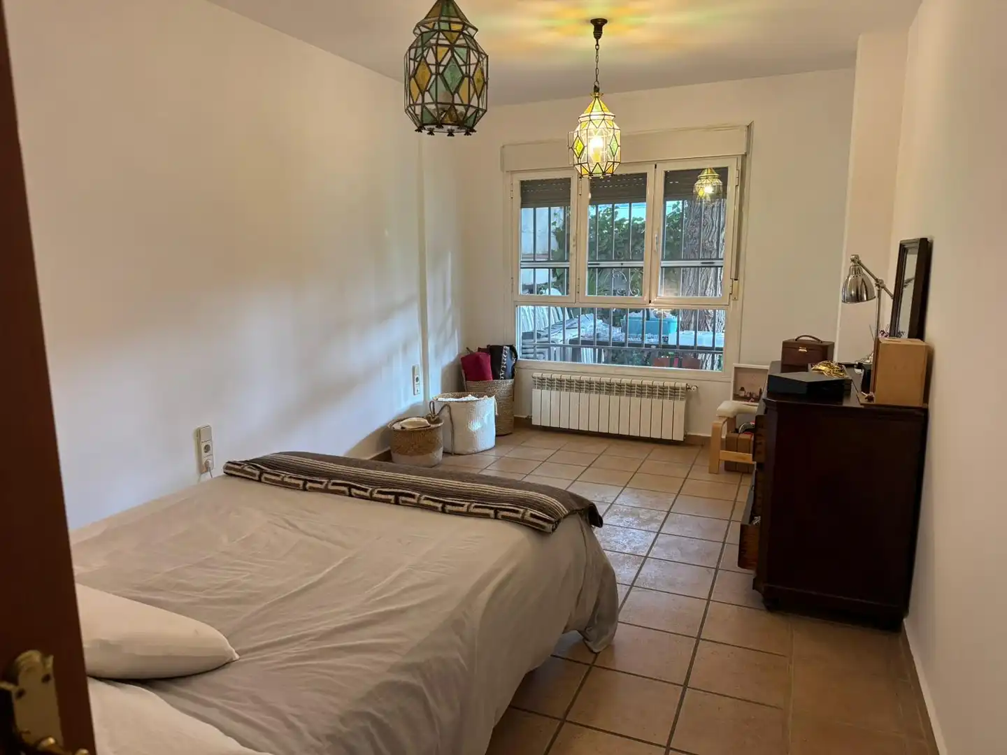 Habitación de Casa o chalet en venta en Madrid con Calefacción y Jardín privado