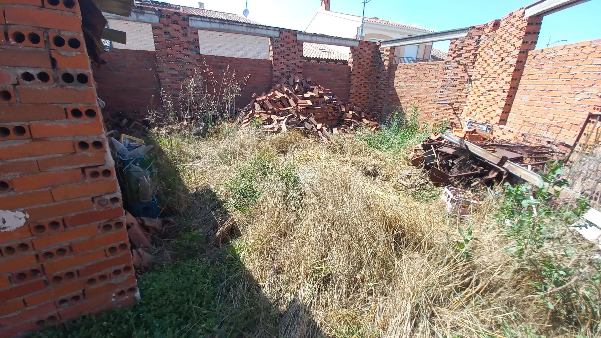 Detached homes for sale in Villaralbo