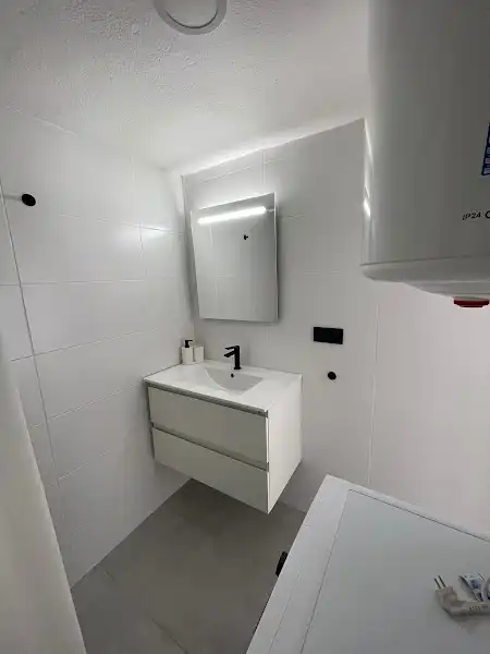 Bathroom of Houses for rent in Guaro  with Terrace, Furnished and Washing machine