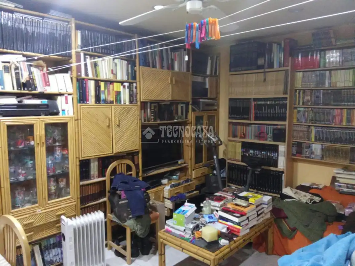 Flat for sale in Zaragoza  with Air Conditioner, Heating and Alarm