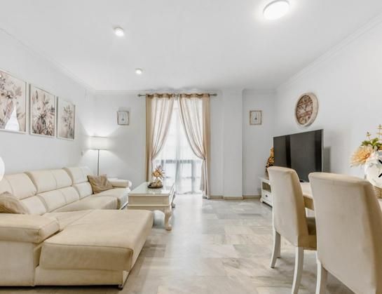 Sala d'estar de Pis en venda en Chiclana de la Frontera amb Aire condicionat i Traster