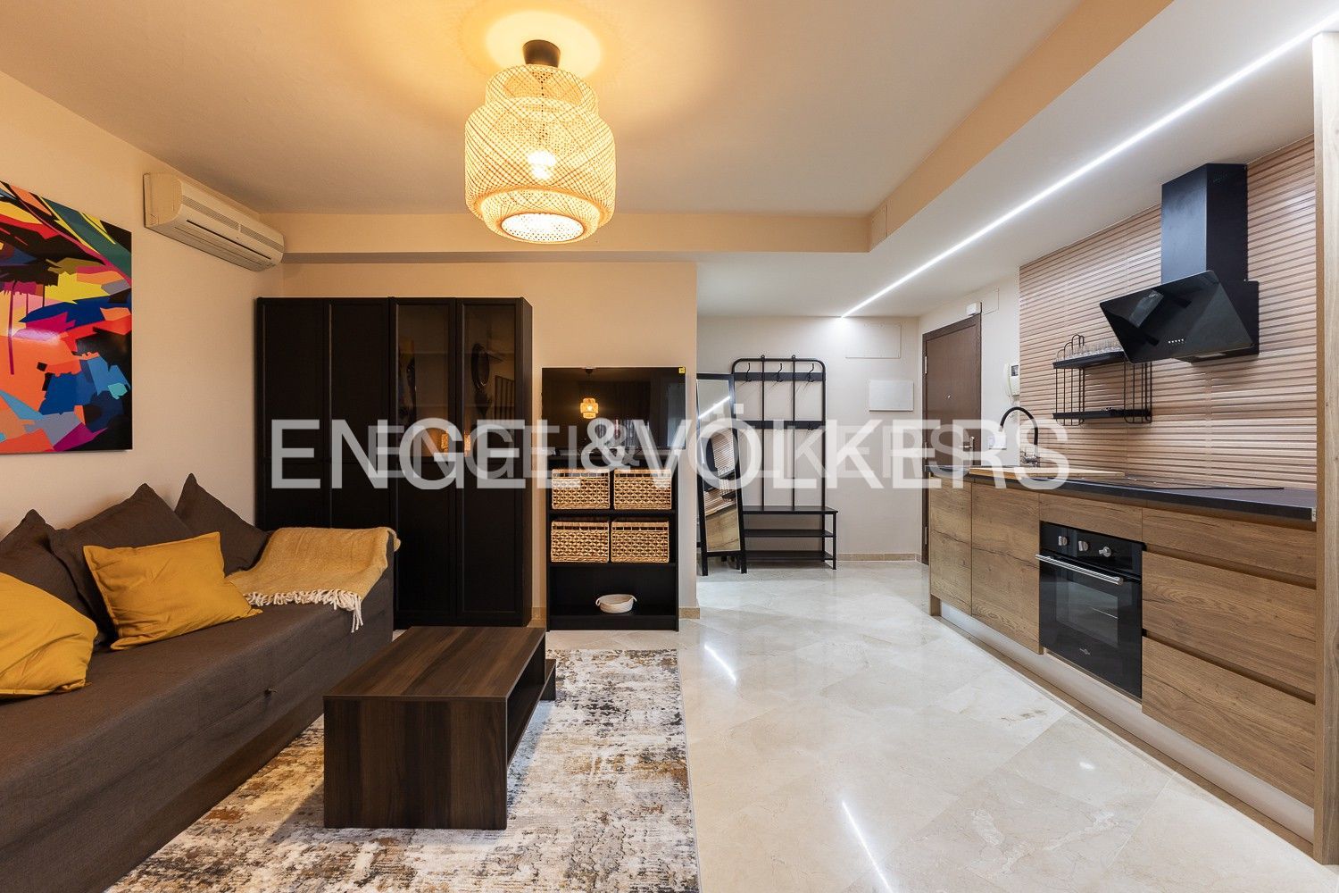 Sala d'estar de Apartament de lloguer en  Valencia Capital amb Aire condicionat, Calefacció i Moblat