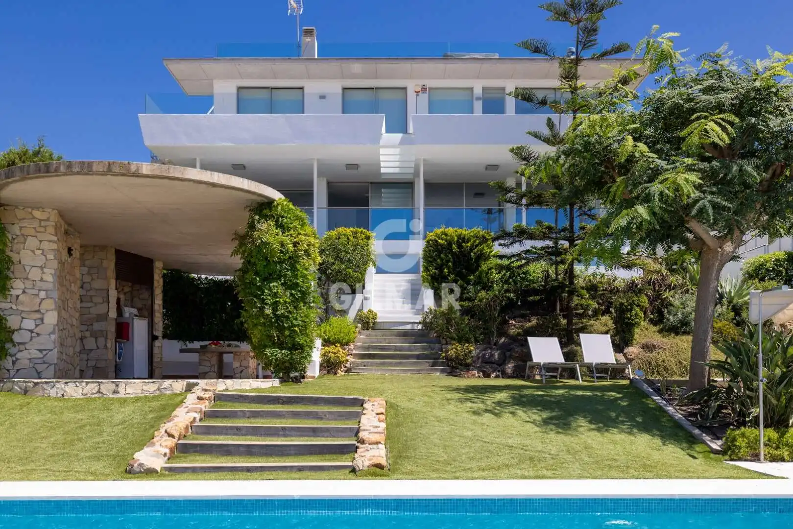 Vista exterior de Casa o chalet en venta en Zahara de los Atunes con Calefacción, Jardín privado y Piscina