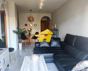 Living room of Flat to rent in Rincón de la Victoria  with Air Conditioner, Furnished and Balcony