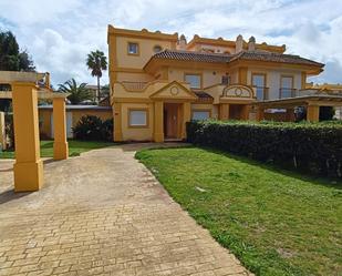 Exterior view of Single-family semi-detached for sale in Sotogrande  with Private garden and Terrace