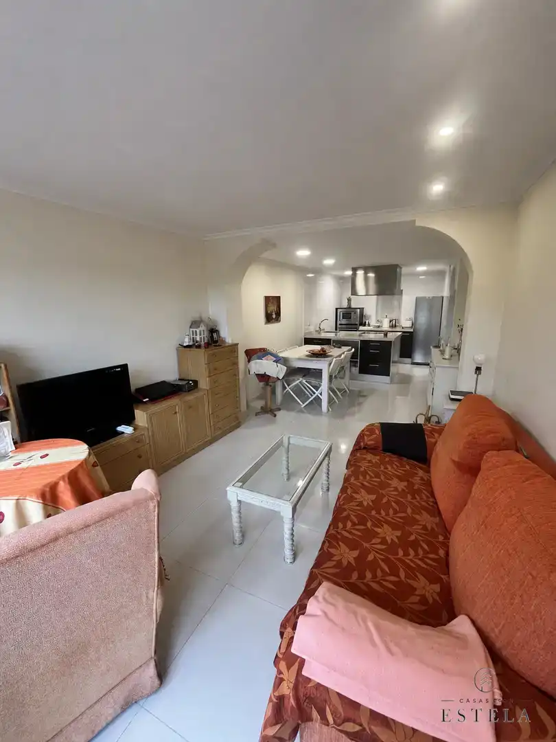 Sala d'estar de Finca rústica en venda en Santander amb Jardí privat, Parquet i Traster