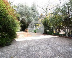 Jardí de Casa o xalet en venda en Terrassa amb Aire condicionat i Terrassa