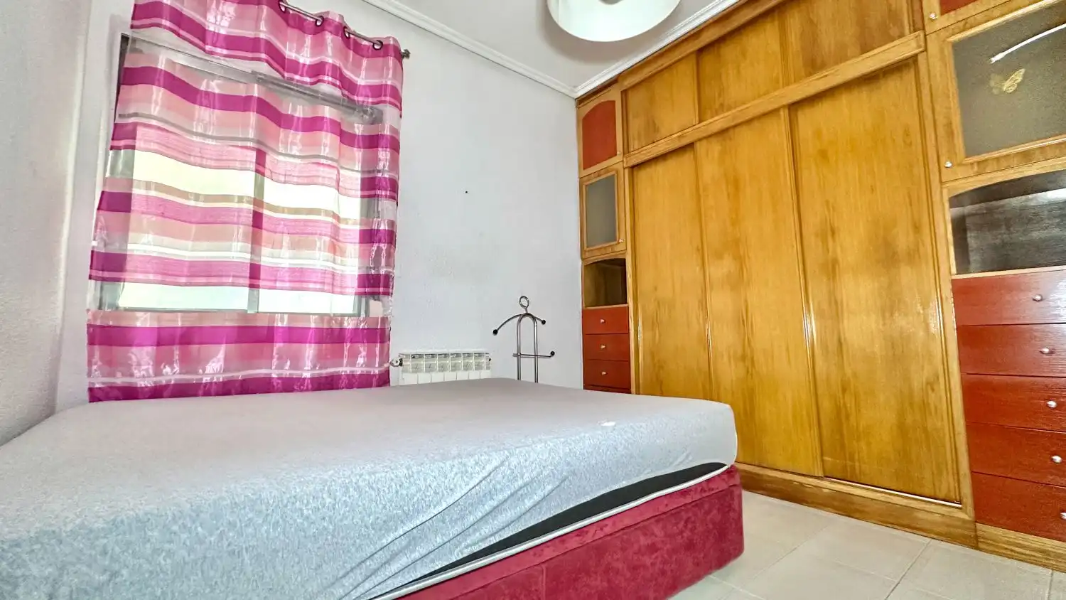 Habitación de Piso en venta en Vitoria - Gasteiz con Calefacción