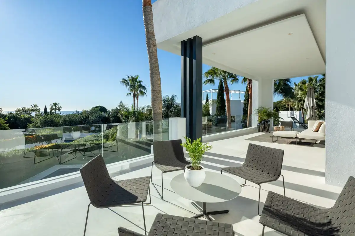 Chalet con piscina en venta en Milla de Oro, imagen 5